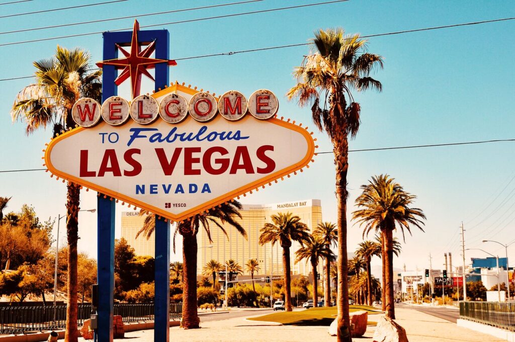 Hook Up in Las Vegas: Where to Meet and Have Fun